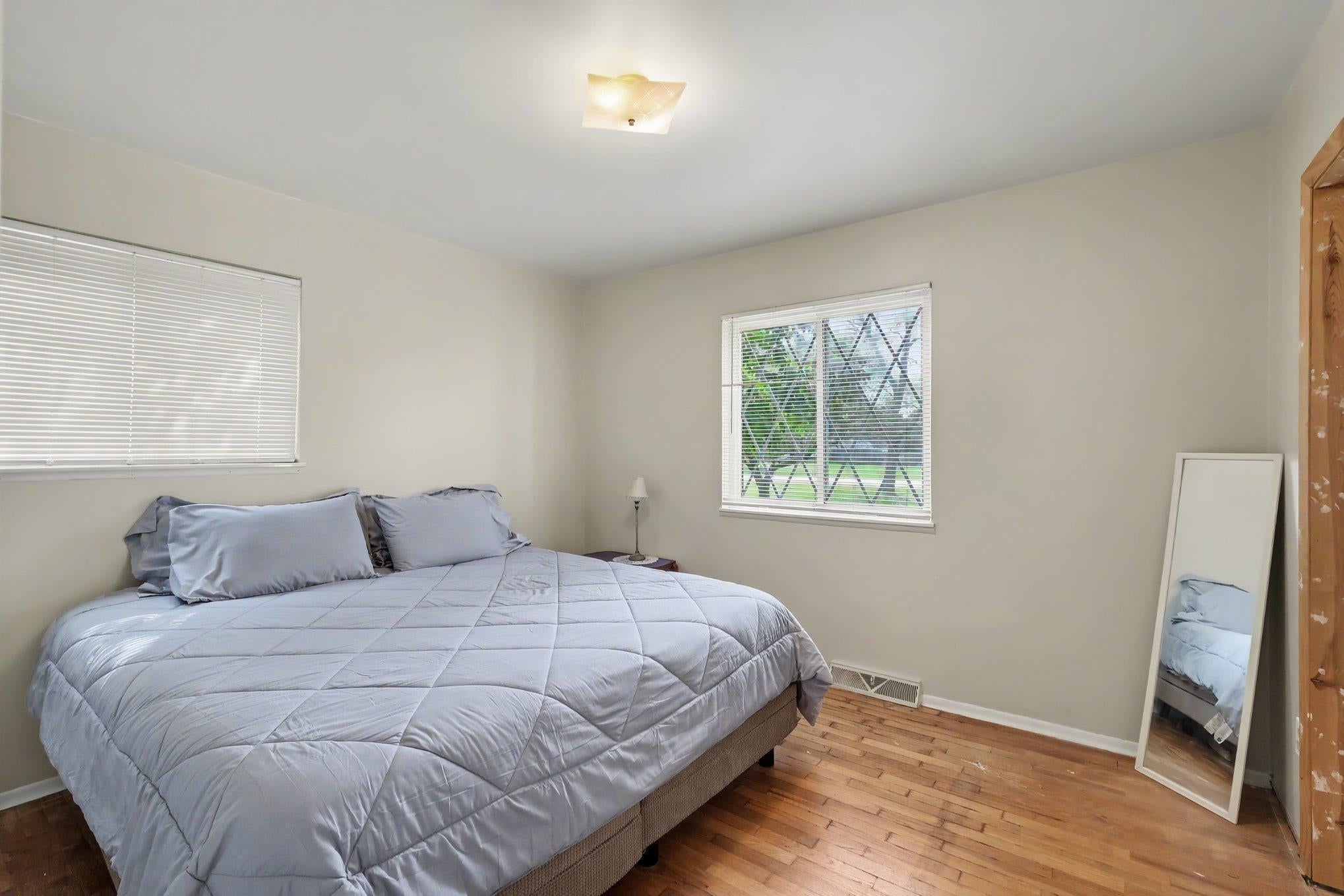 4324 North Vassar Road Flint, MI 48506 - Photo 8 of 25 Gallery Image 8