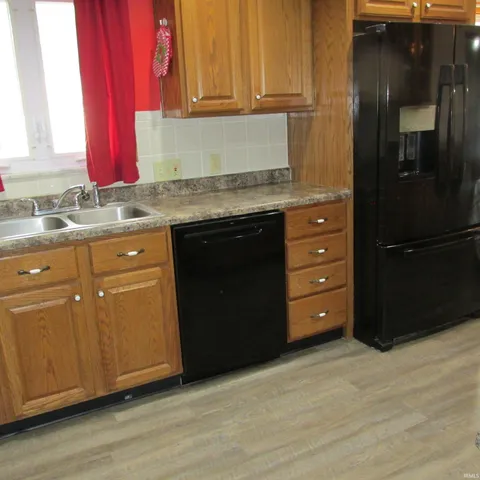 $220,000 | 404 West Franklin Street, Colfax, IN 46035