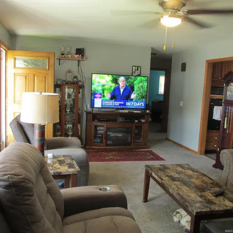 $220,000 | 404 West Franklin Street, Colfax, IN 46035