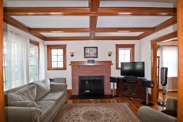 18 Gilbert Road, Unit 2 Belmont, MA 02478 - Photo 3 of 8 Gallery Image 3