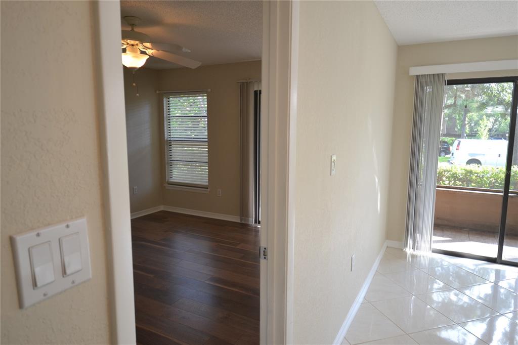 605 Lennox Road West Palm Harbor, FL 34683 - Photo 11 of 37