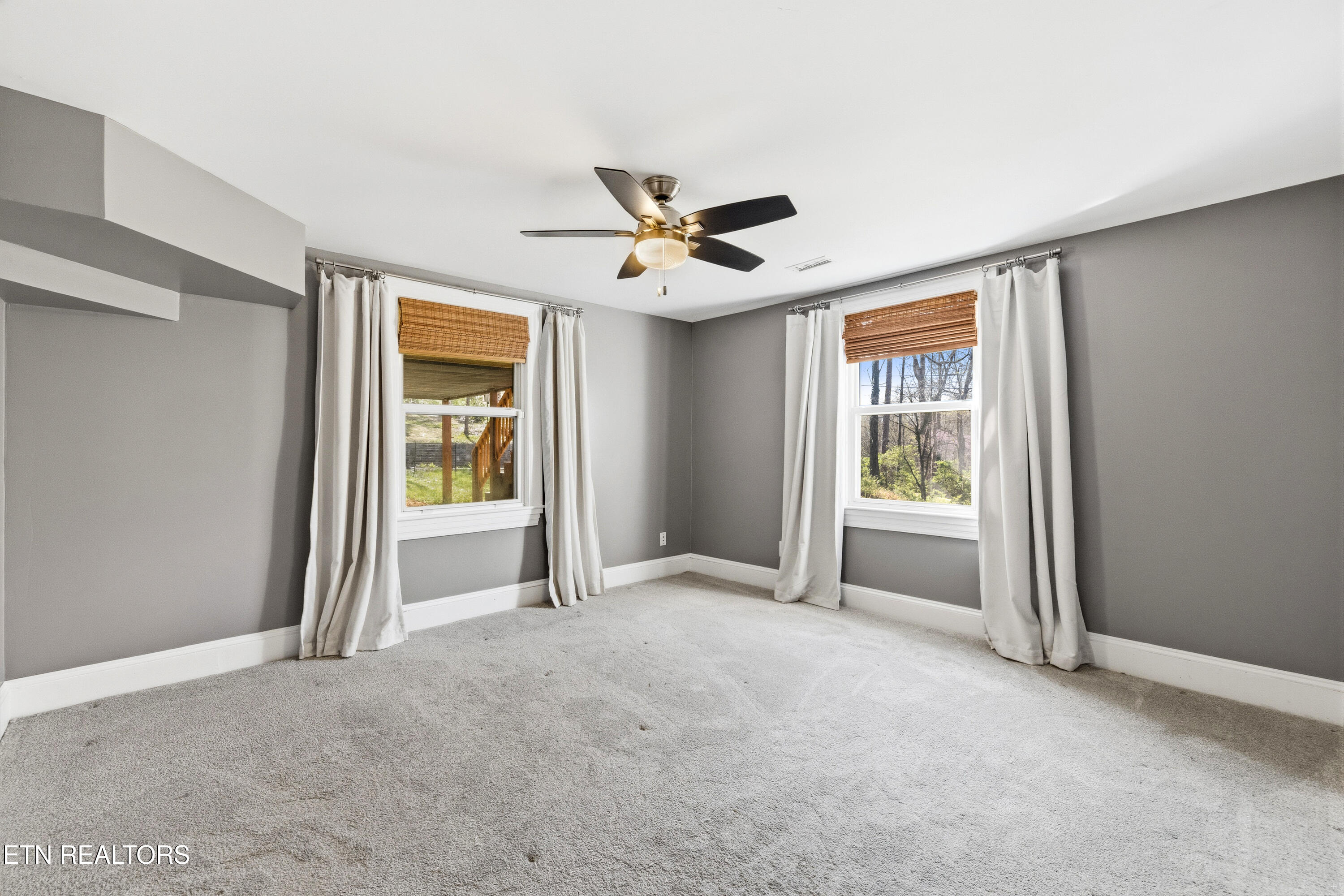 5102 East Sunset Road Knoxville, TN 37914 - Photo 24 of 39 Primary Bedroom Downstairs