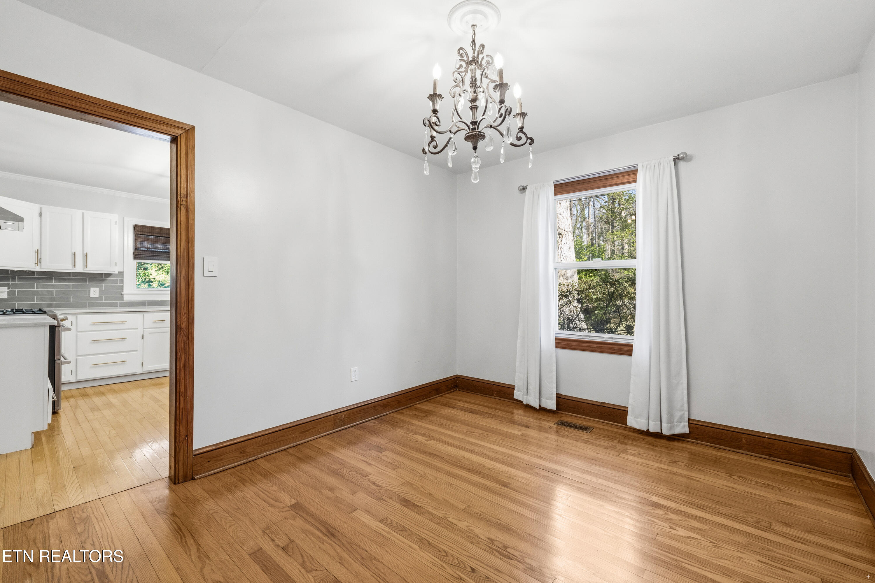 5102 East Sunset Road Knoxville, TN 37914 - Photo 6 of 39 Formal Dining Room