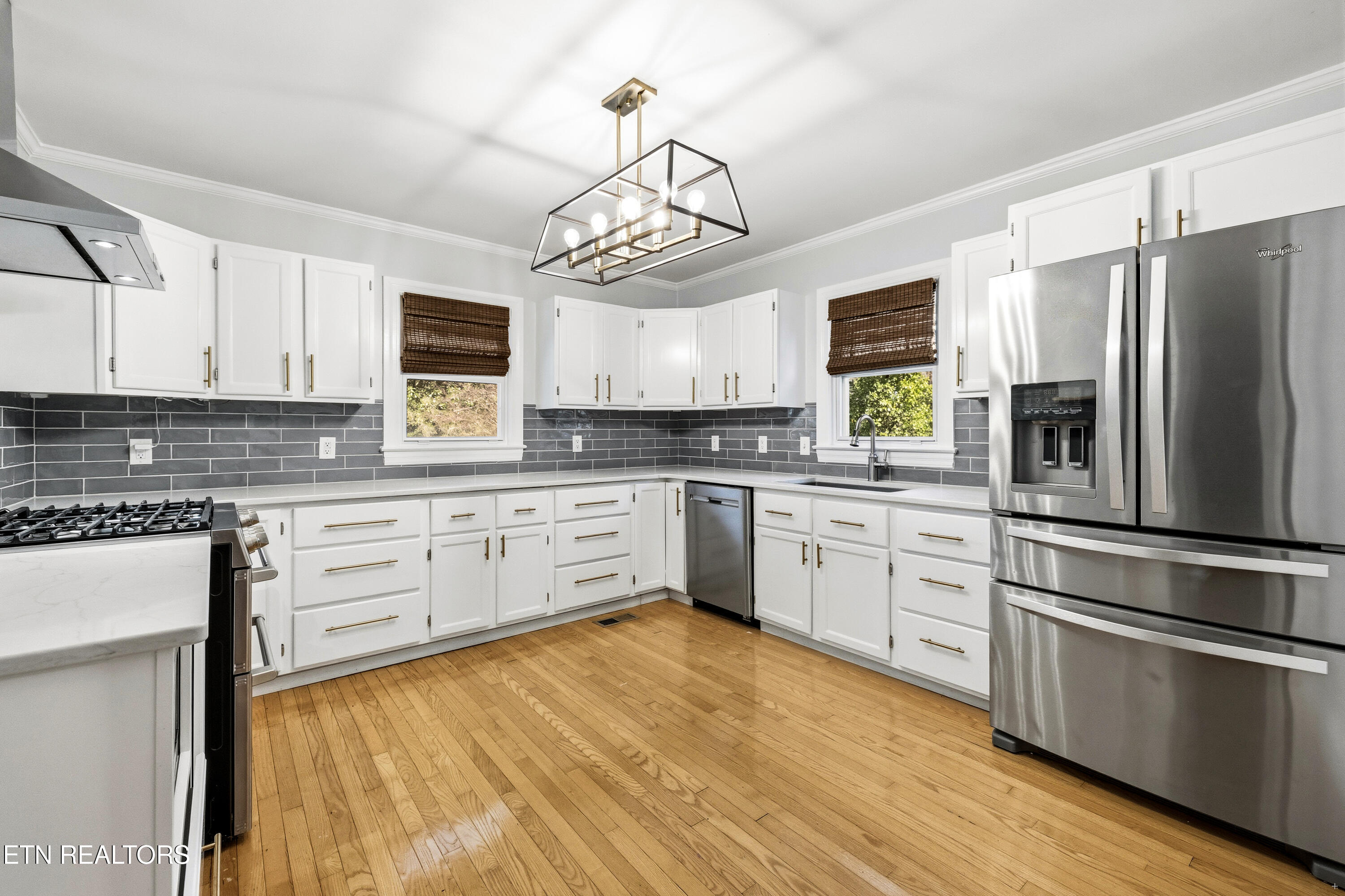 5102 East Sunset Road Knoxville, TN 37914 - Photo 7 of 39 Kitchen