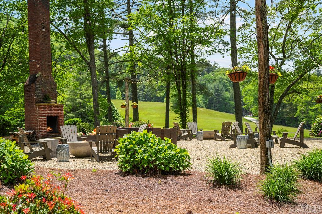 346 Triple Farm Road Sapphire, NC 28774 - Photo 33 of 36 Gallery Image 33