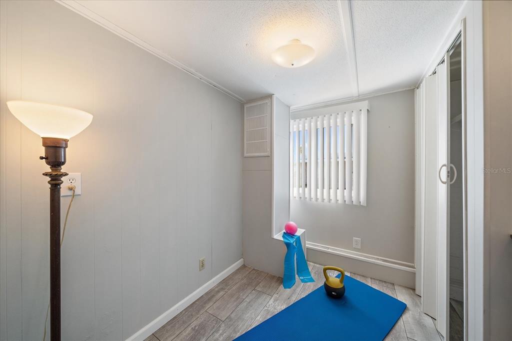 84 Del Rio Drive Palmetto, FL 34221 - Photo 16 of 24