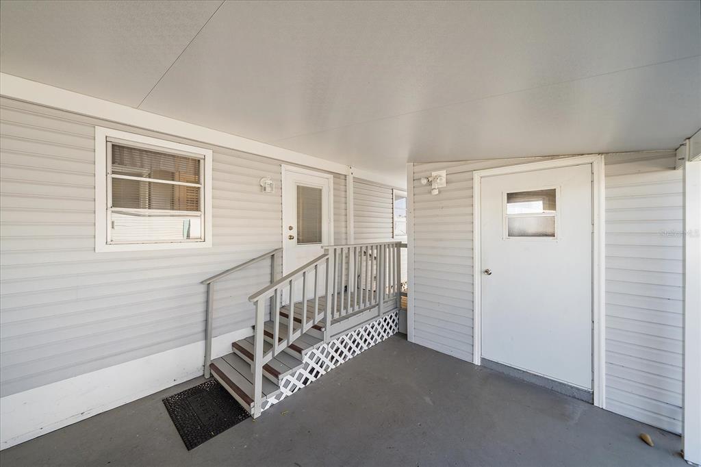 84 Del Rio Drive Palmetto, FL 34221 - Photo 21 of 24