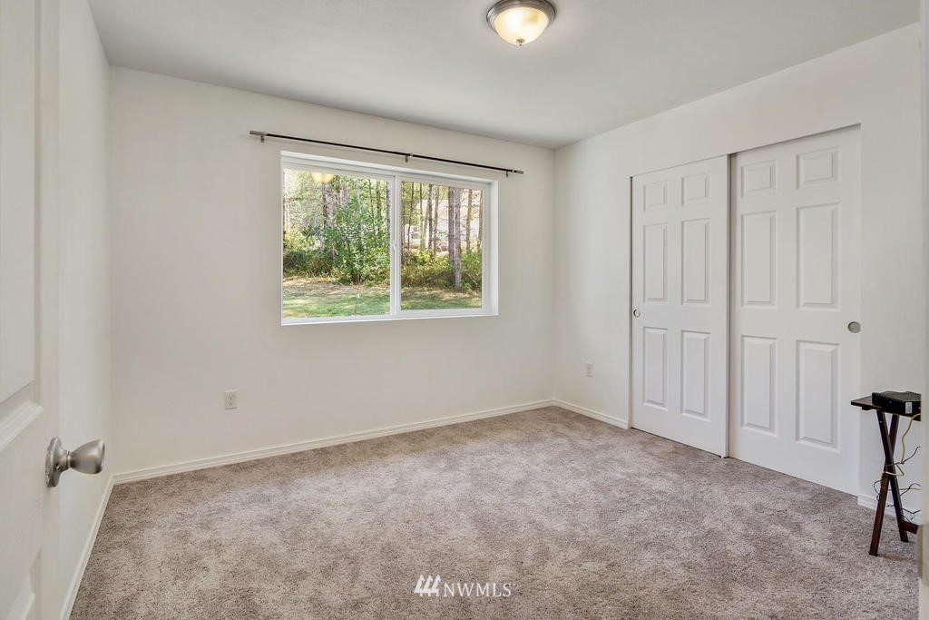 4866 East Rasor Road Belfair, WA 98528 - Photo 14 of 19 Gallery Image 14