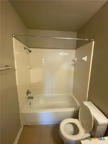 a close view of sink