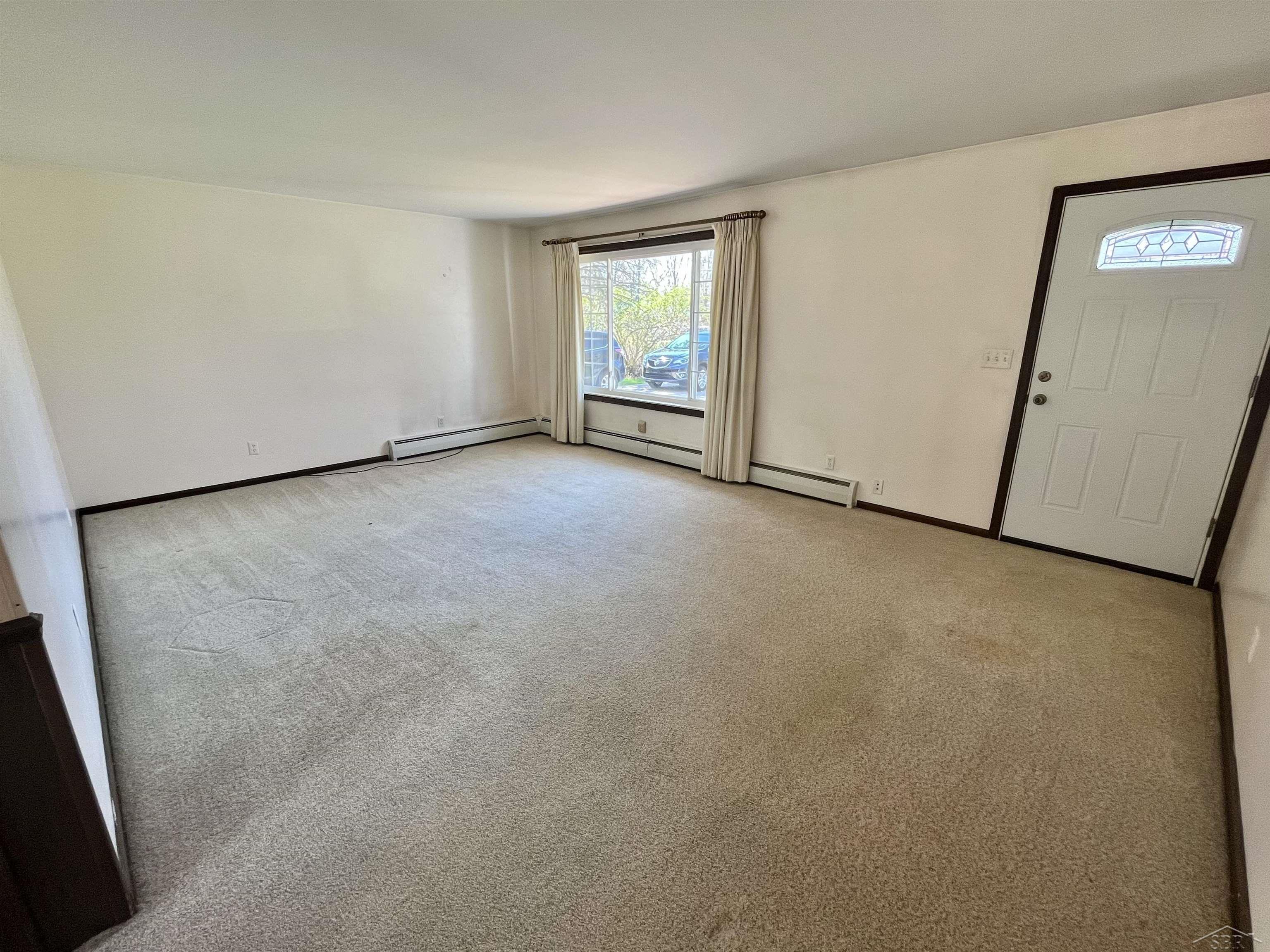 5417 Cole Road Saginaw, MI 48601 - Photo 6 of 43 50107116-5.JPG