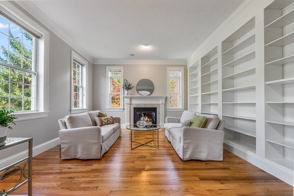 16 Coachman Ridge Road Shrewsbury, MA 01545 - Photo 4 of 35 Gallery Image 4