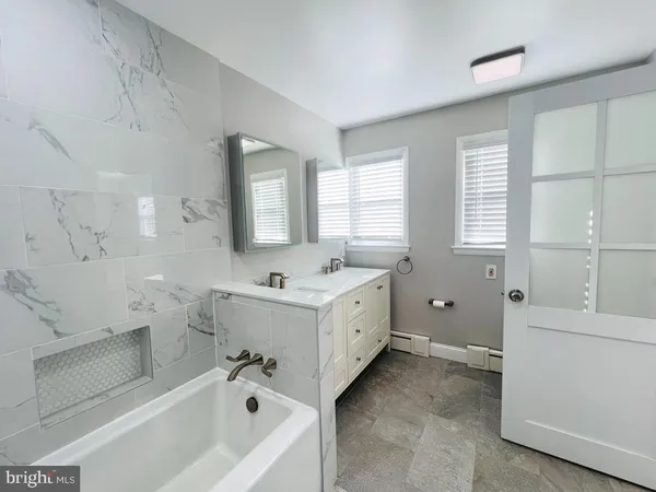 $4,250 | 3900 Laurel Road, Alexandria, VA 22309