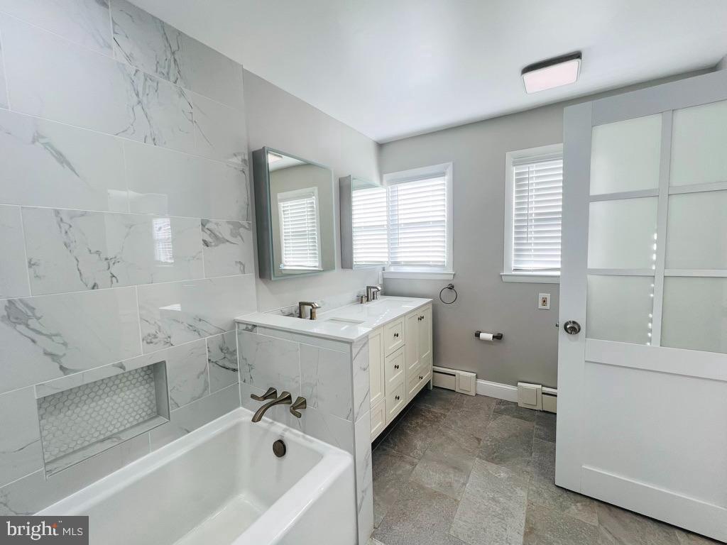 3900 Laurel Road Alexandria, VA 22309 - Photo 20 of 32 Separate tub and walk-in shower