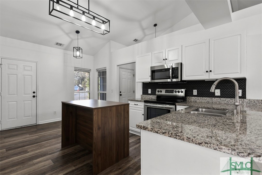 110 St Ives Way Savannah, GA 31419 - Photo 8 of 38
