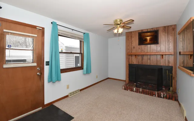 $234,900 | 2843 Eisenhower Drive, Racine, WI 53405