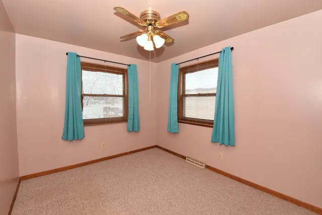 $234,900 | 2843 Eisenhower Drive, Racine, WI 53405