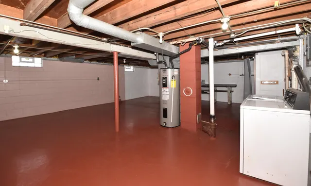 $234,900 | 2843 Eisenhower Drive, Racine, WI 53405