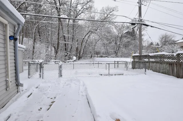 $234,900 | 2843 Eisenhower Drive, Racine, WI 53405