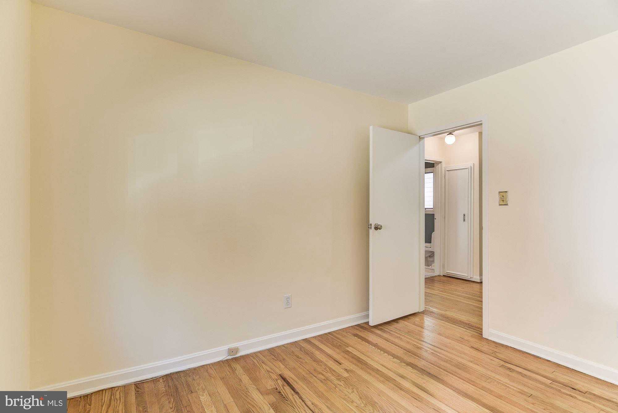 1609 Sanford Road Silver Spring, MD 20902 - Photo 20 of 38 2nd bedroom on main level.