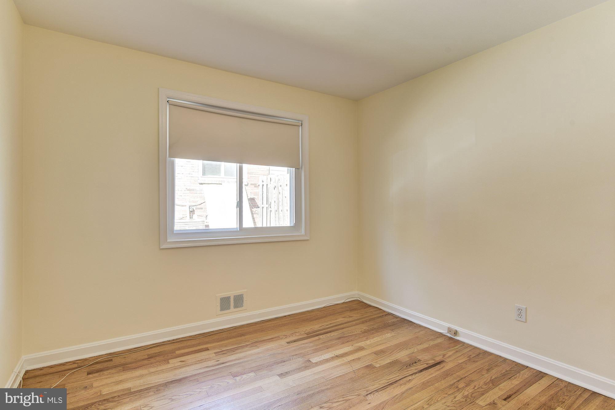 1609 Sanford Road Silver Spring, MD 20902 - Photo 21 of 38 2nd bedroom.
