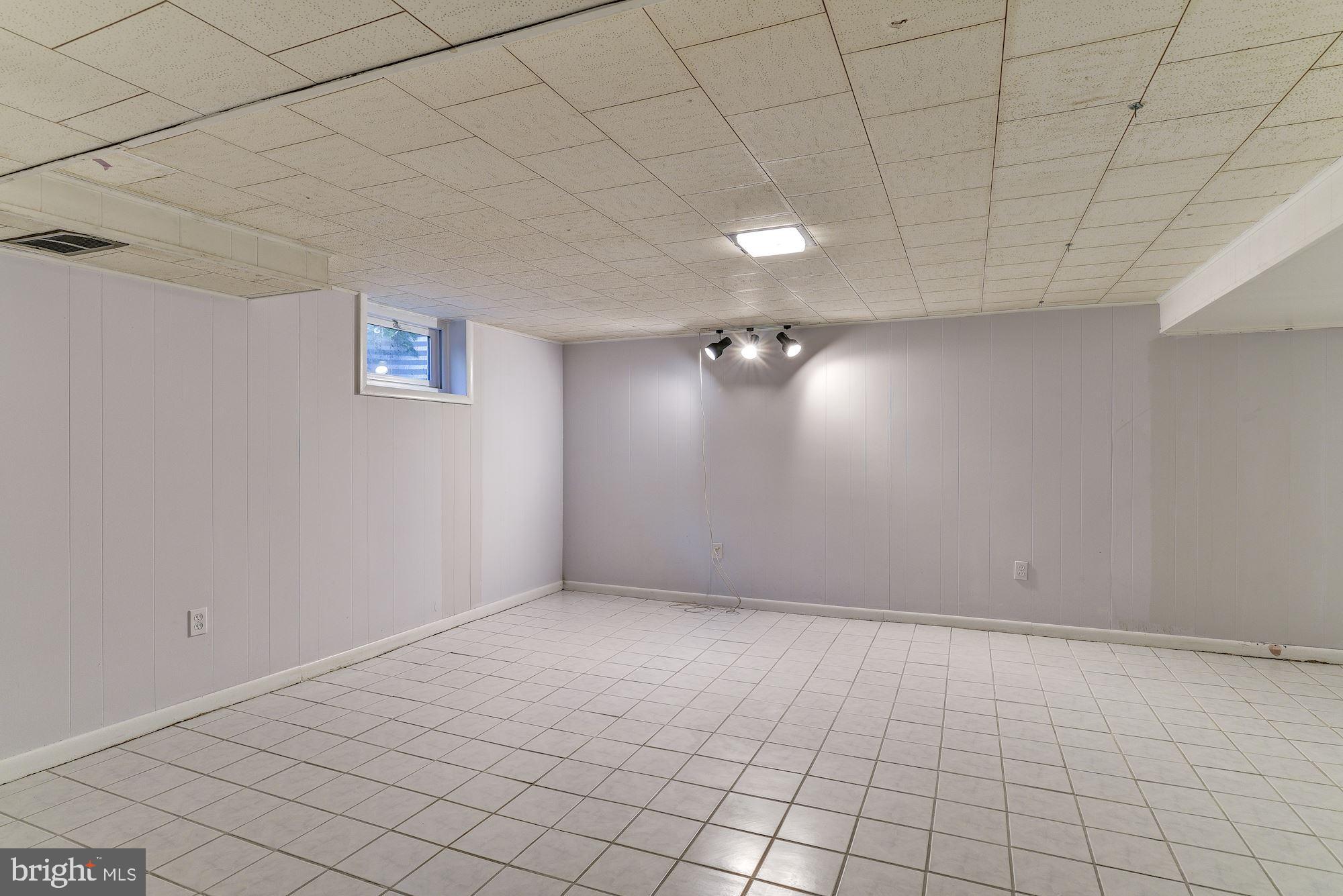 1609 Sanford Road Silver Spring, MD 20902 - Photo 29 of 38 Large bonus room in basement.