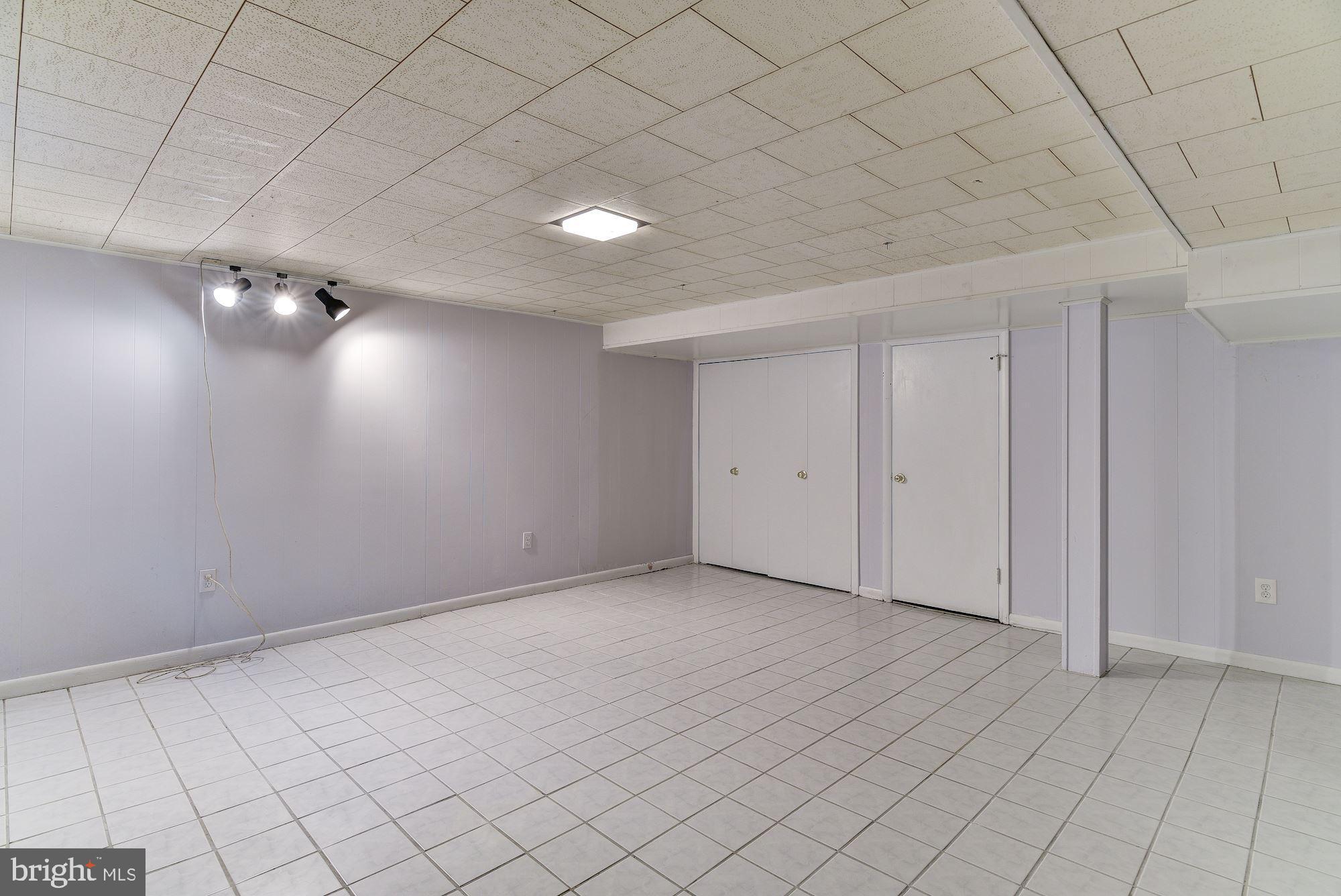 1609 Sanford Road Silver Spring, MD 20902 - Photo 30 of 38 Bonus room .