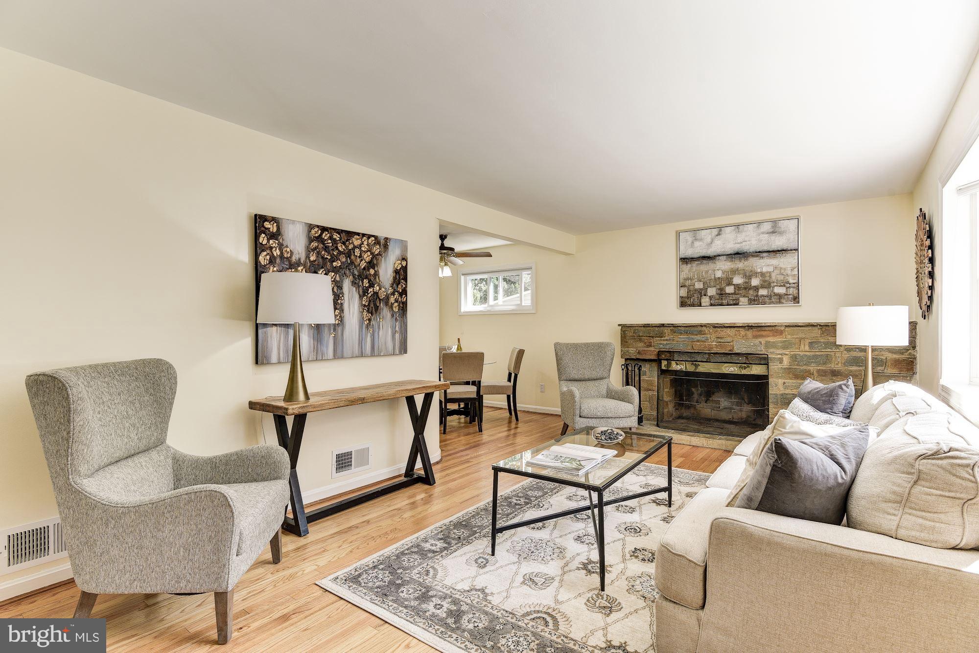 1609 Sanford Road Silver Spring, MD 20902 - Photo 4 of 38 Living room.