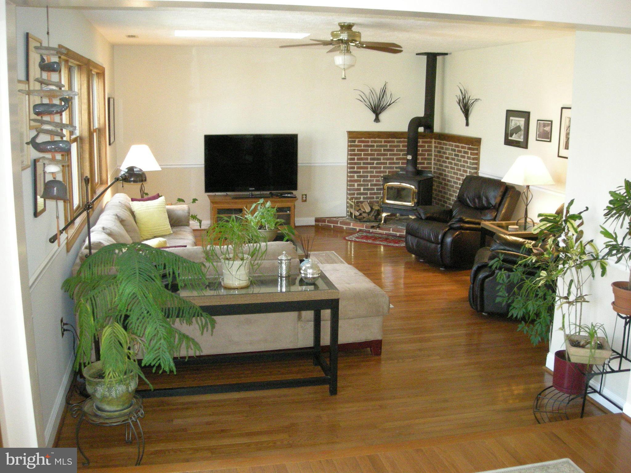 11911 Bluestone Road Kingsville, MD 21087 - Photo 13 of 30 Family Room
