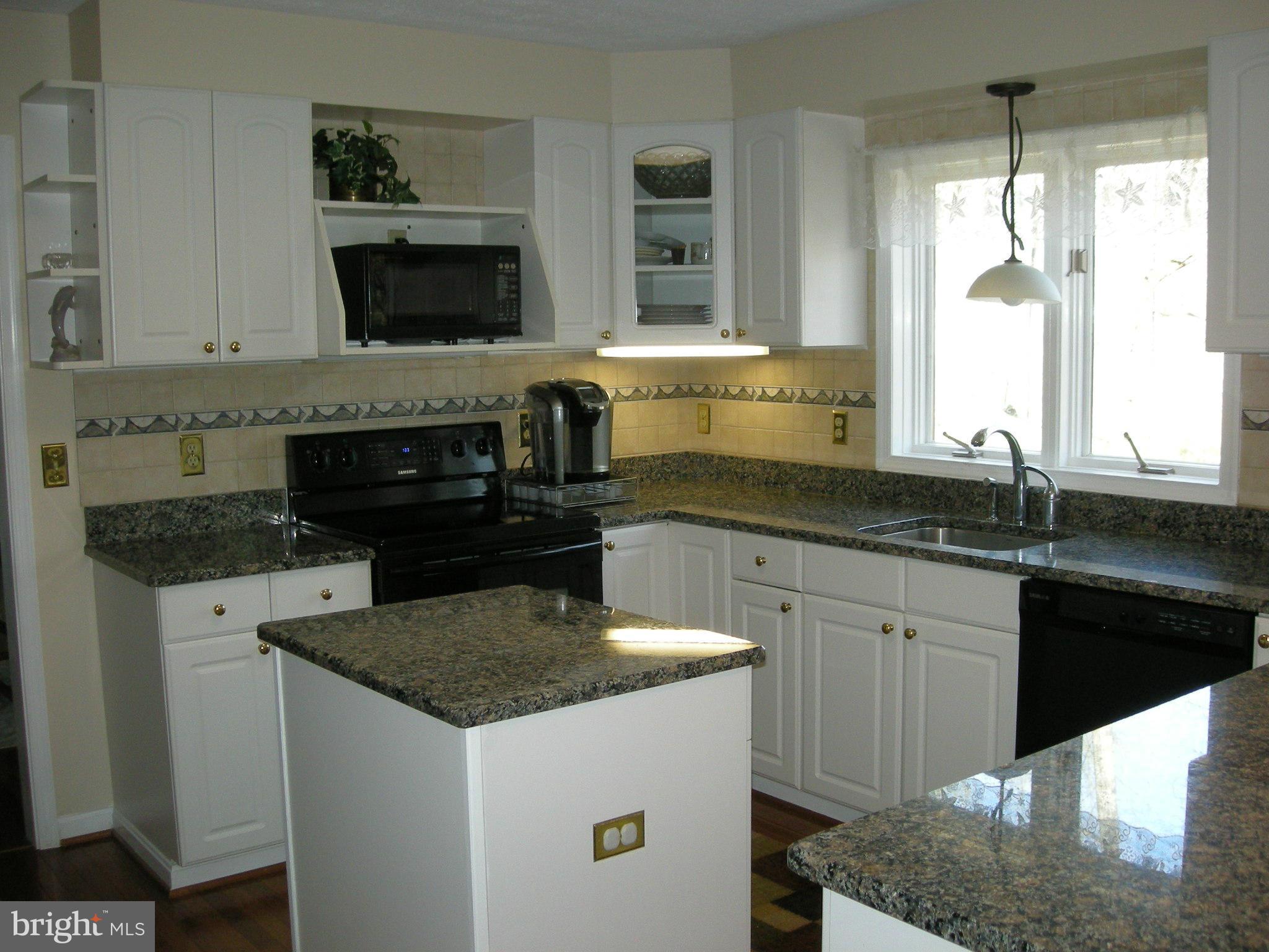 11911 Bluestone Road Kingsville, MD 21087 - Photo 7 of 30 Kitchen Island
