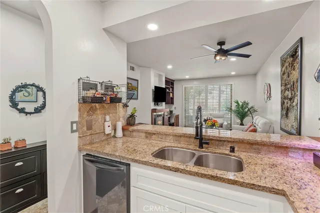 $540,000 | 555 Maine Avenue, Unit 113, Long Beach, CA 90802