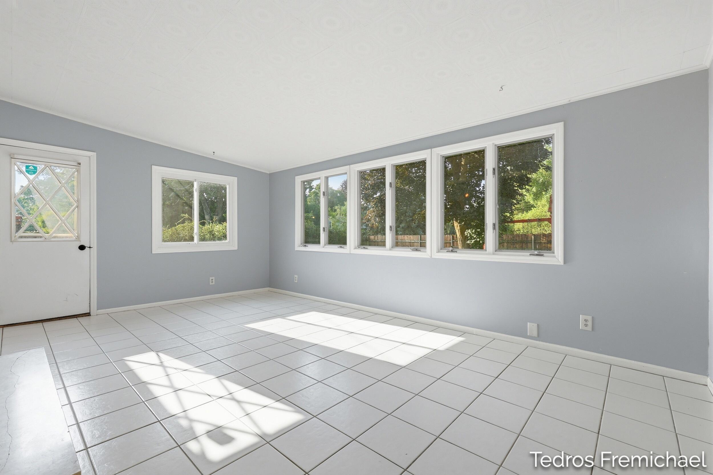 2423 Ridgefield Road Portage, MI 49024 - Photo 10 of 28 12