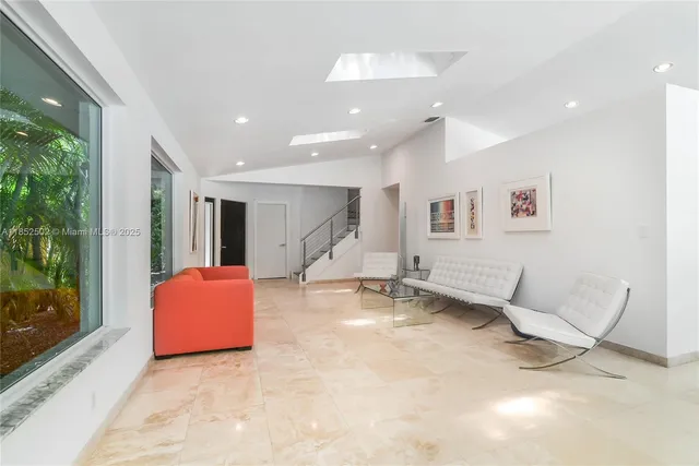 $3,550,000 | 147 Golden Beach Drive, Golden Beach, FL 33160