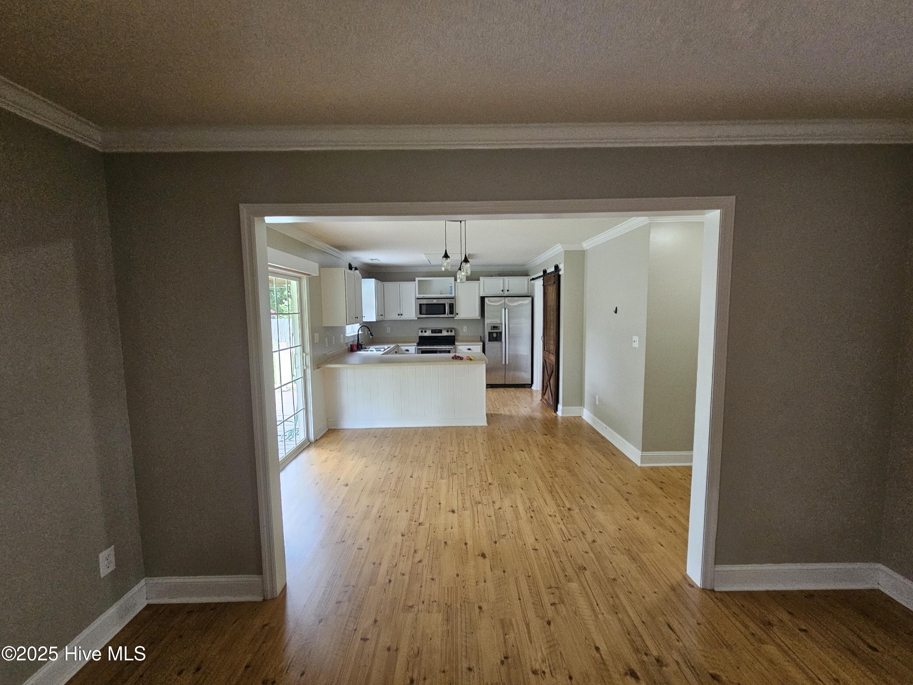 130 Spain Drive Hubert, NC 28539 - Photo 8 of 20 20240722_145558