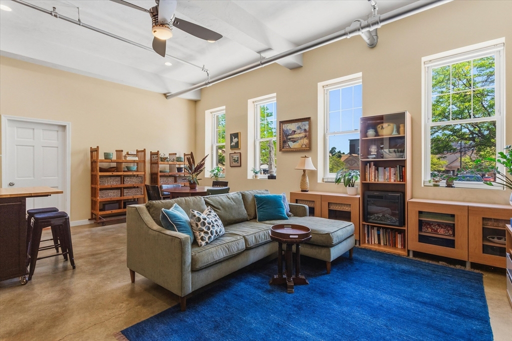 960 Broadway, Unit 2 Chelsea, MA 02150 - Photo 1 of 19