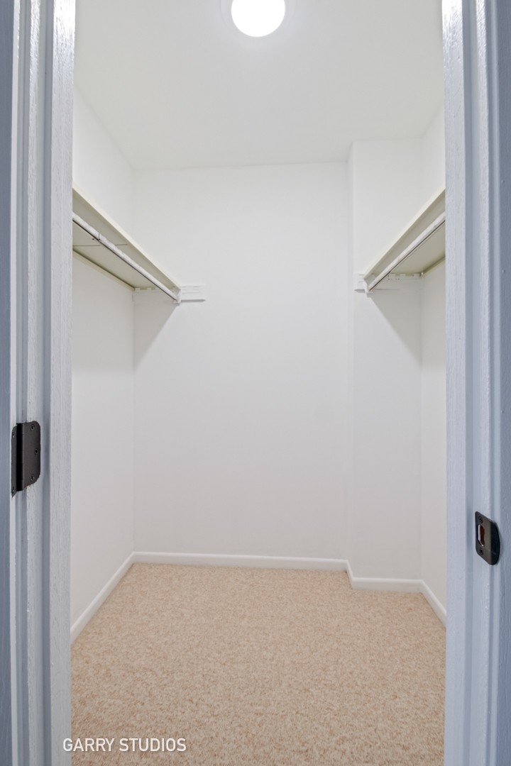 720 Briar Hill Lane, Unit 5 Addison, IL 60101 - Photo 9 of 14 a view of small space