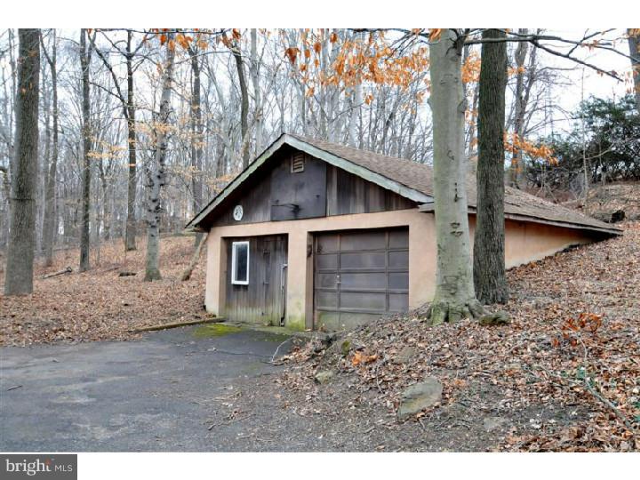 1031 Sugar Bottom Road Furlong, PA 18925 - Photo 25 of 25 Garage