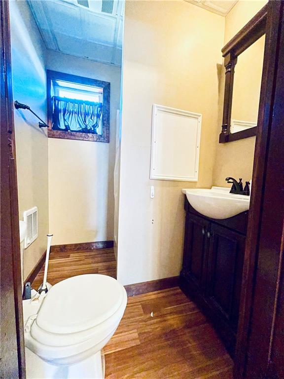 119 East Coffee Street Uniontown, PA 15401 - Photo 16 of 25 a bathroom with a sink and a mirror