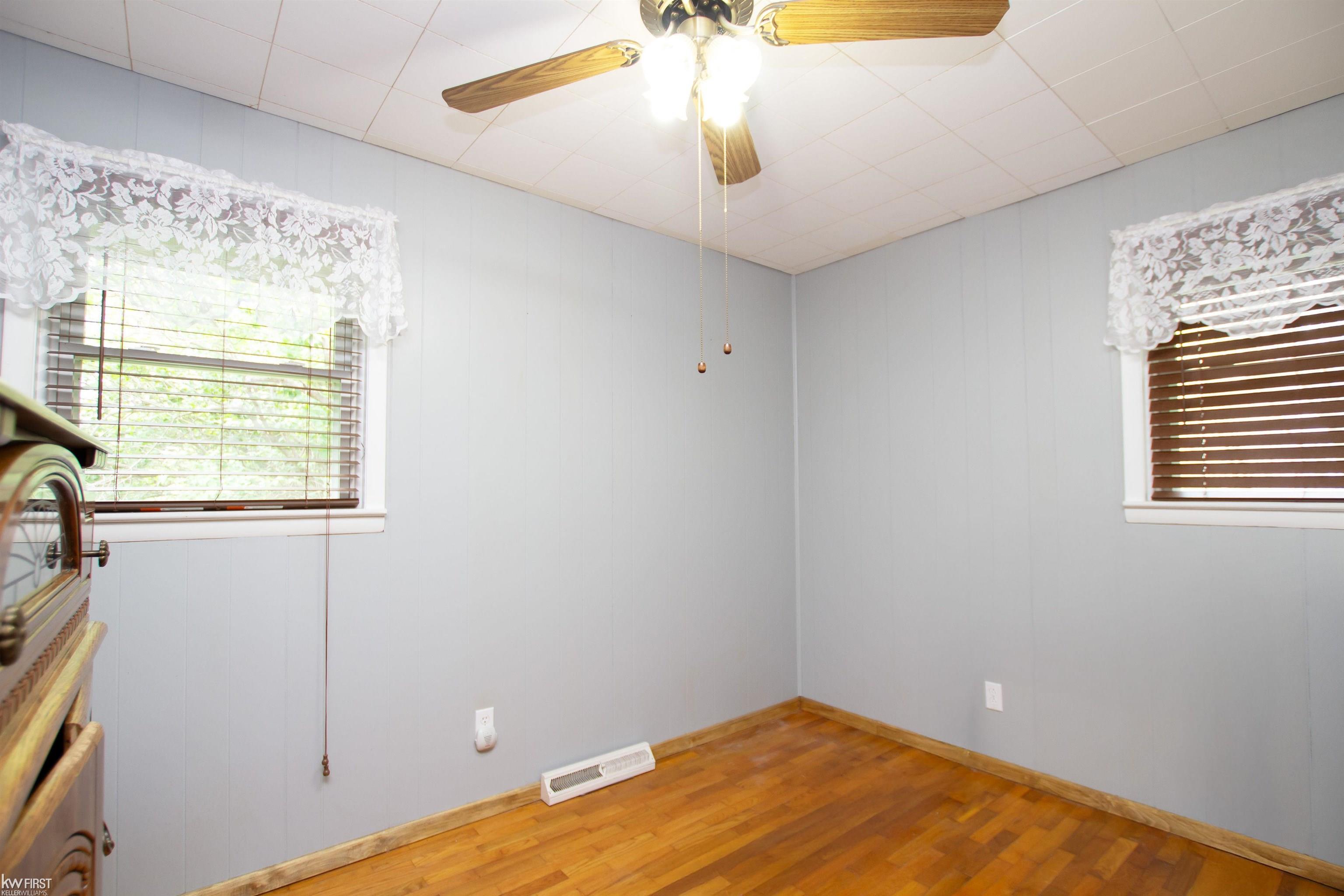 3472 Morrish Road Swartz Creek, MI 48473 - Photo 8 of 27 50174970-7d14614d-fffc-4641-8cb2-9f0068da3856.JPG