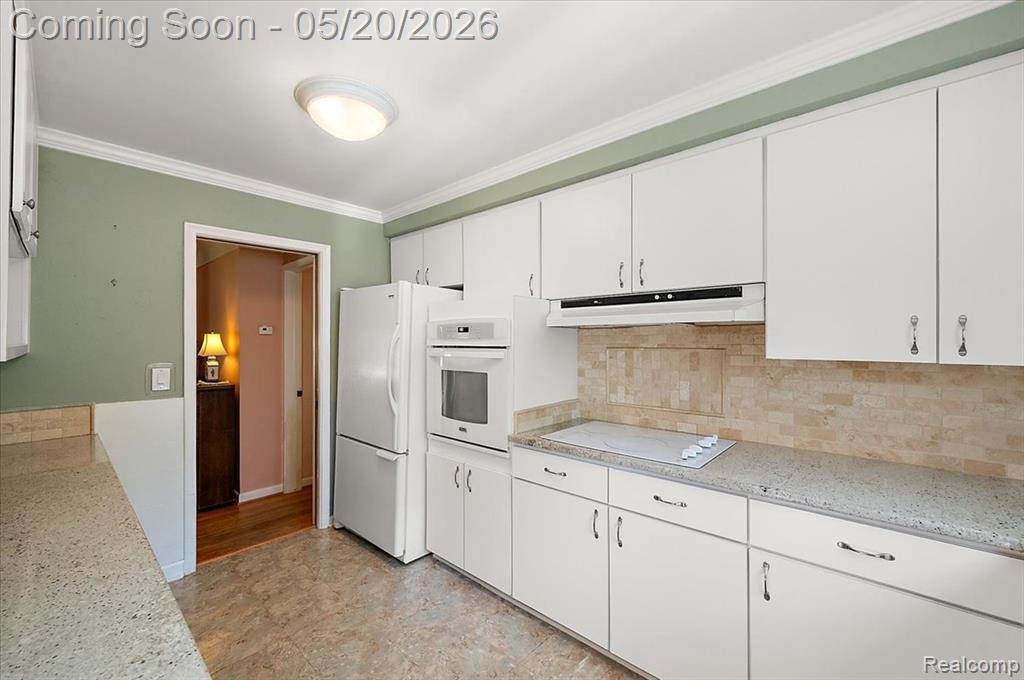28416 Westerleigh Road Farmington, MI 48334 - Photo 11 of 30