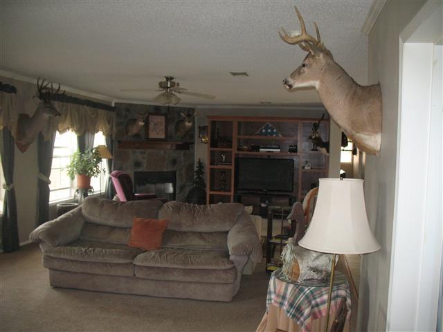 300 Edenway Road Dover, TN 37058 - Photo 6 of 20 Greatroom - looking toward fireplace.