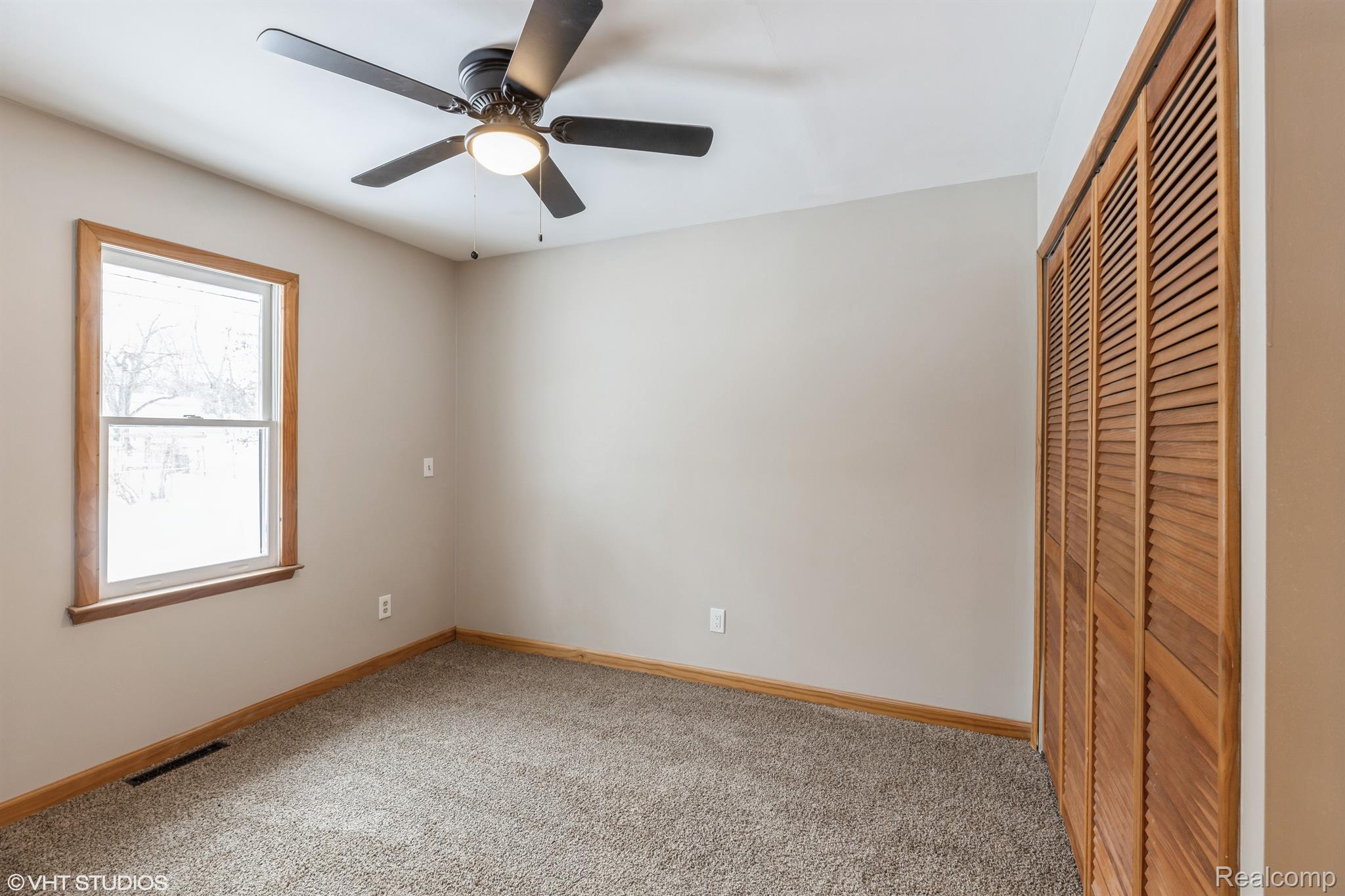 9325 Commerce Road Commerce Township, MI 48382 - Photo 11 of 16 Gallery Image 11