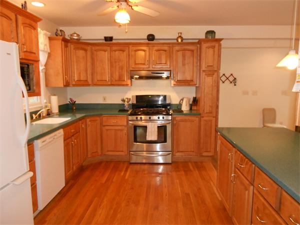 9 Nowers Road Lexington, MA 02420 - Photo 3 of 9