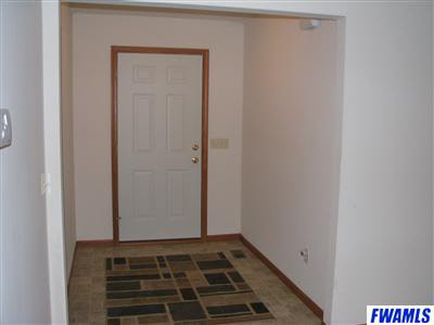 5716 Rio Canyon Run Fort Wayne, IN 46825 - Photo 3 of 17 Gallery Image 3