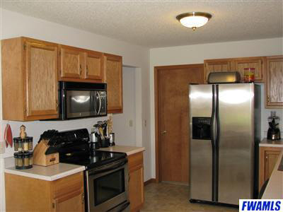 5716 Rio Canyon Run Fort Wayne, IN 46825 - Photo 6 of 17 Gallery Image 6