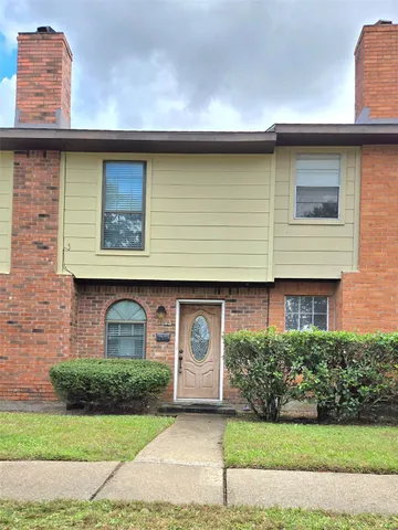 $179,900 | 1532 Silverpines Road, Unit 532, Houston, TX 77062
