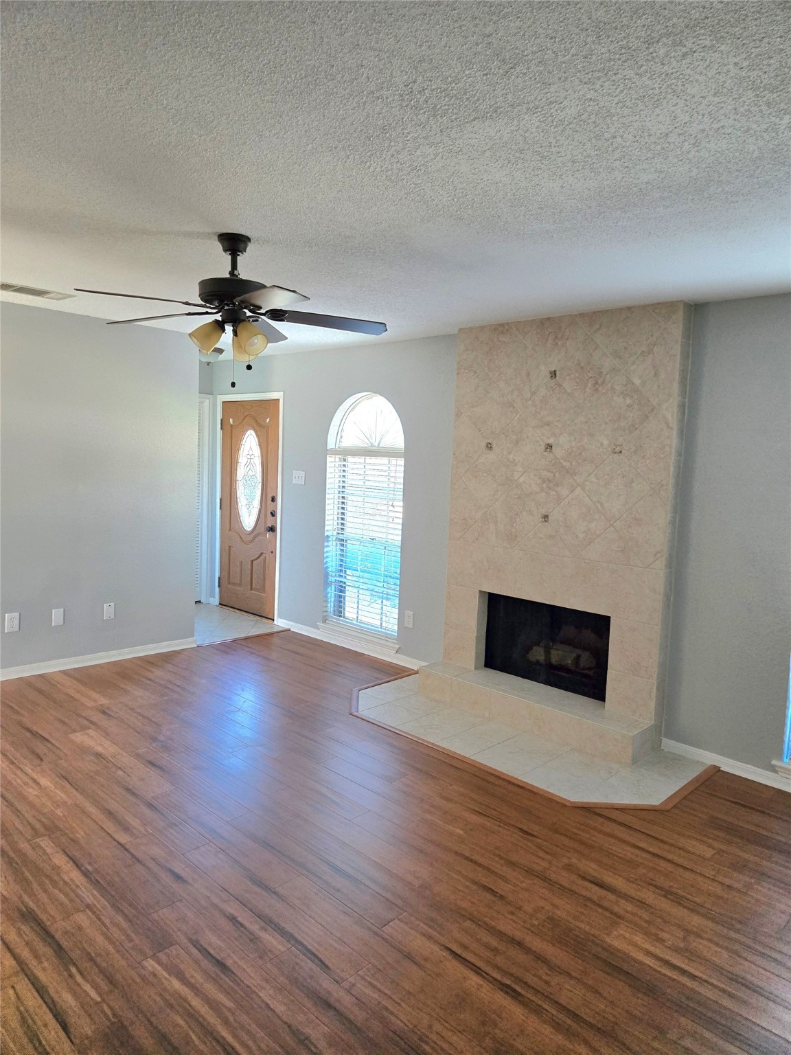 1532 Silverpines Road, Unit 532 Houston, TX 77062 - Photo 2 of 17