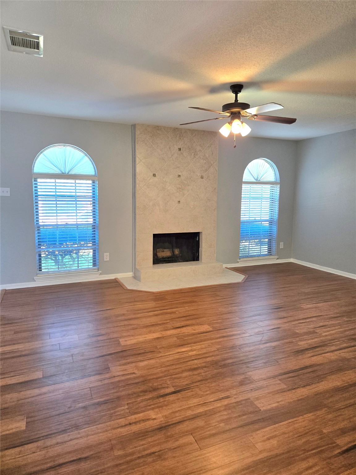 1532 Silverpines Road, Unit 532 Houston, TX 77062 - Photo 3 of 17