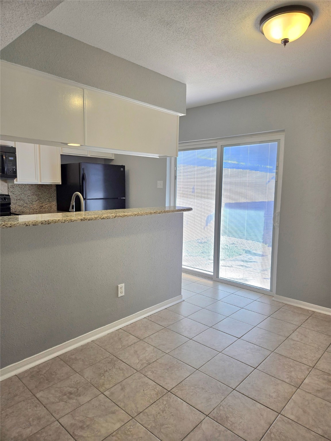 1532 Silverpines Road, Unit 532 Houston, TX 77062 - Photo 5 of 17