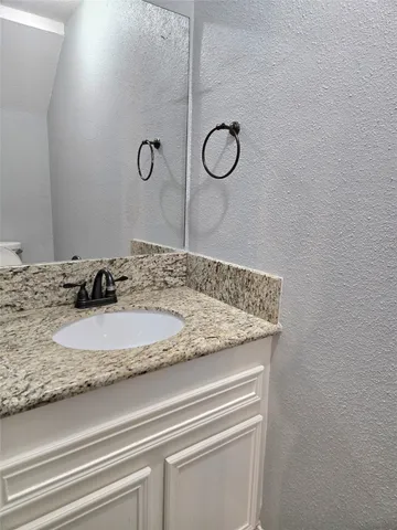 $179,900 | 1532 Silverpines Road, Unit 532, Houston, TX 77062