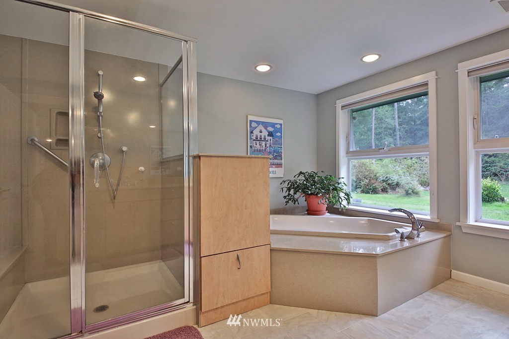7323 Heggeness Road Clinton, WA 98236 - Photo 13 of 25 Gallery Image 13